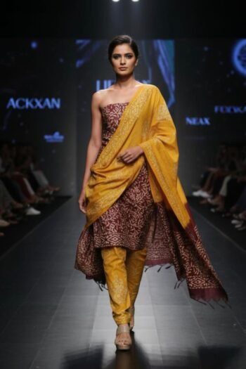 Bhagalpuri khadi dupion batik printed suit